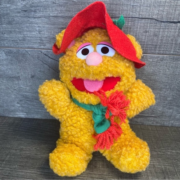 Vintage 1987 Muppet Babies Fozzie Bear 7″ Plush - Picture 1 of 5
